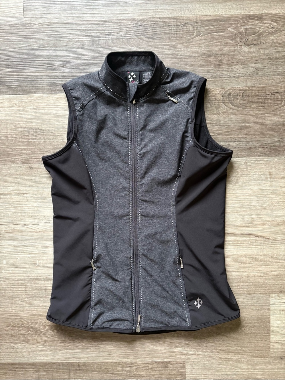 Jofit Women’s Golf Activewear Full Zip Mock Neck Vest Dark Gray Black Size M